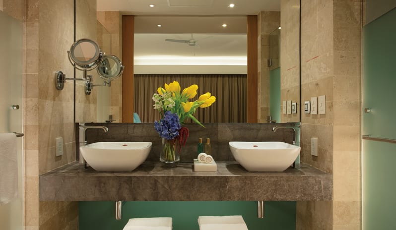 DREAMS PLAYA MUJERES TWO BEDROOM VILLA  WASHROOM